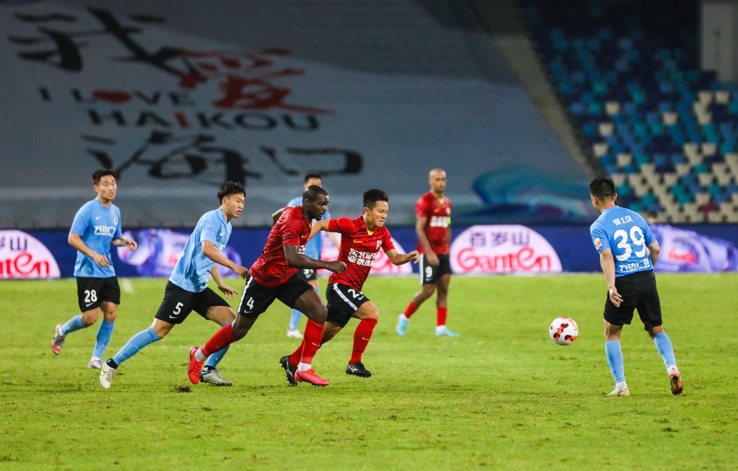 而詹姆斯虽 而詹姆斯虽