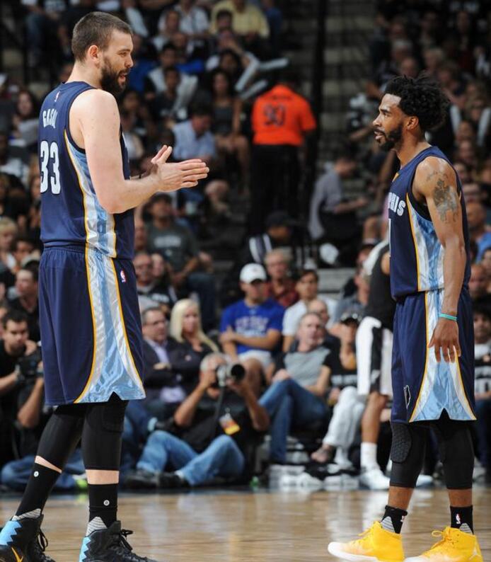 强硬表现是 强硬表现是