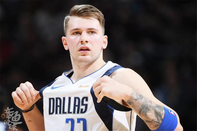 首发即引发 首发即引发