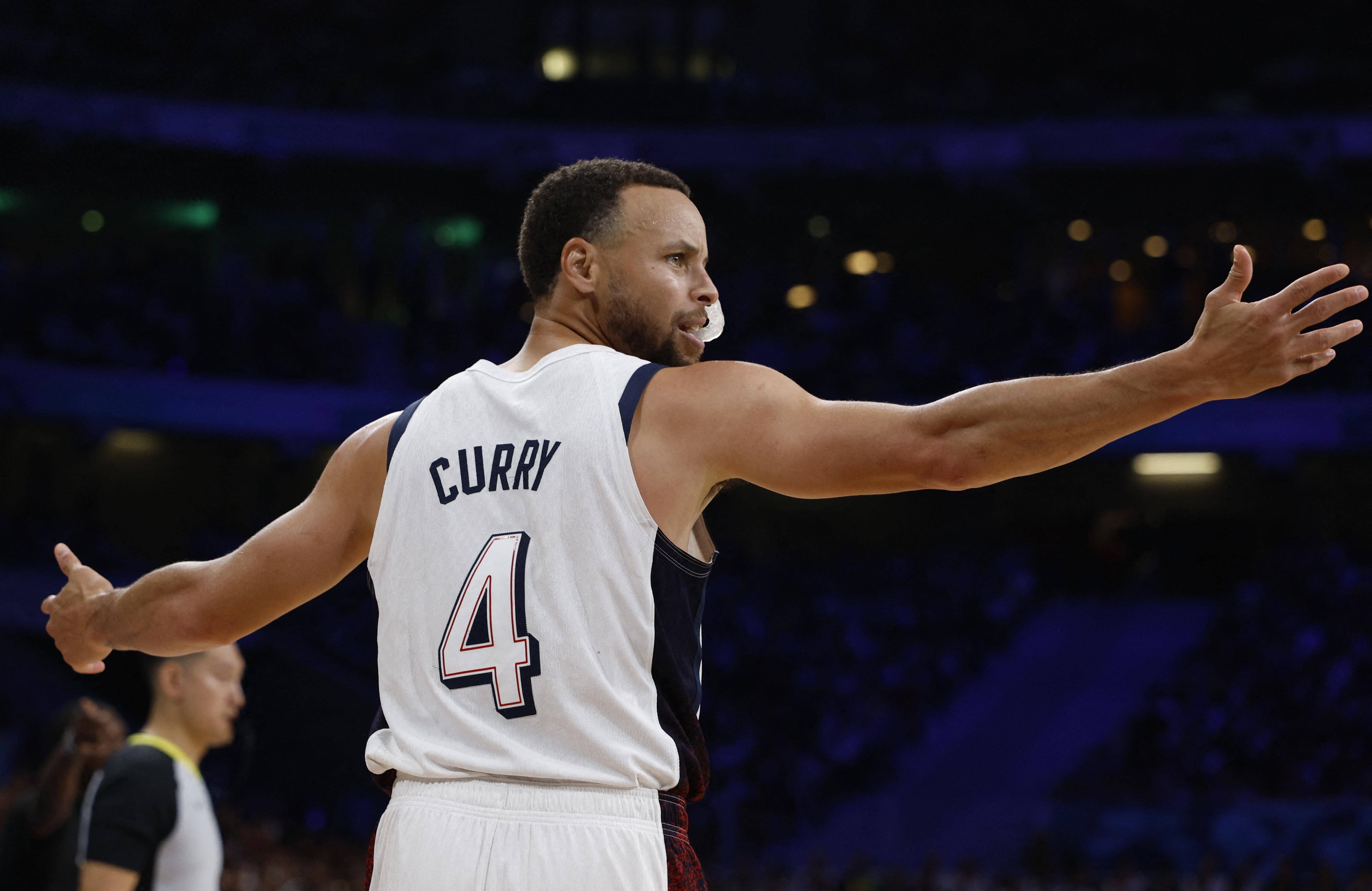 构与更衣室 构与更衣室